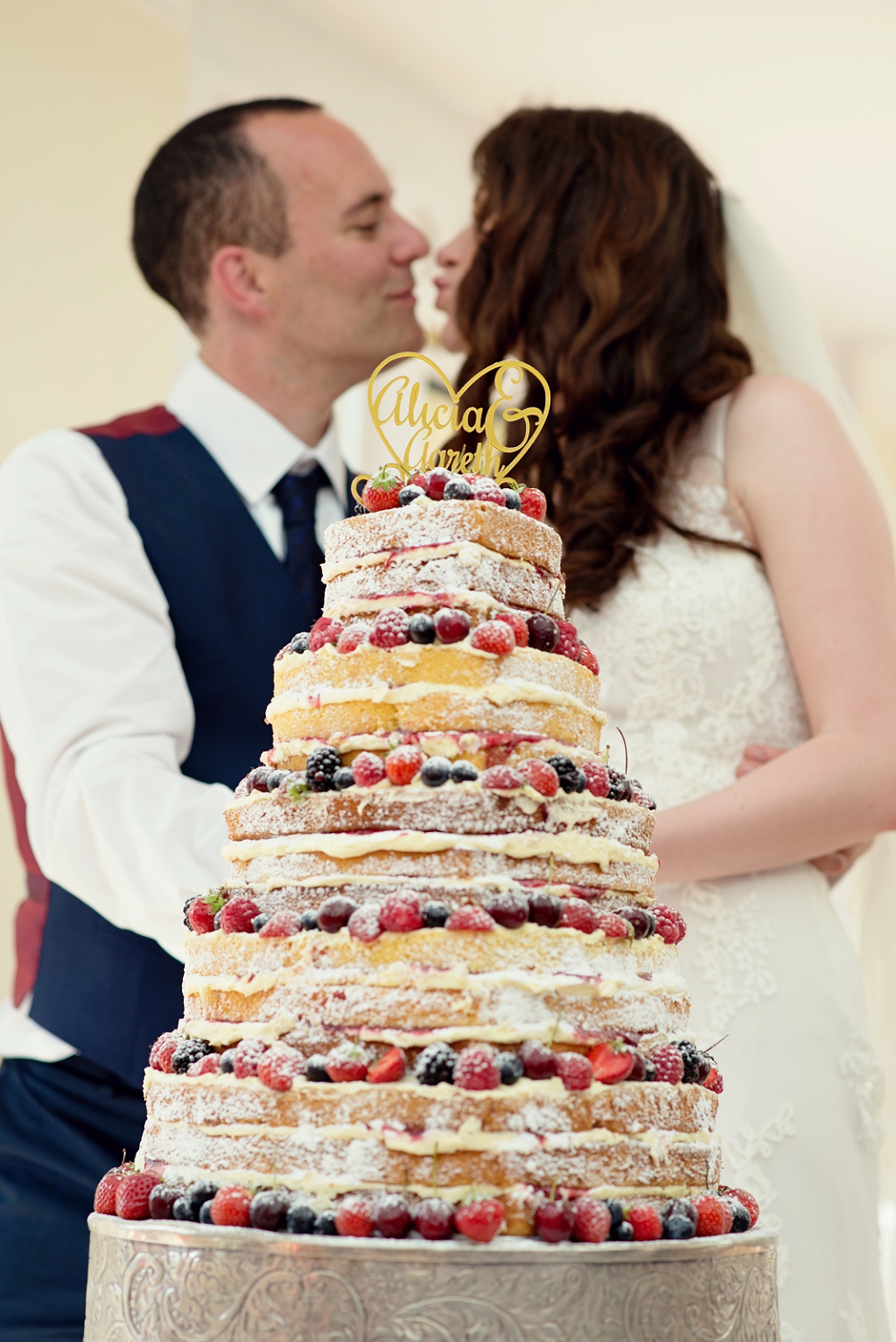 richmond wedding photographer at pembroke lodge